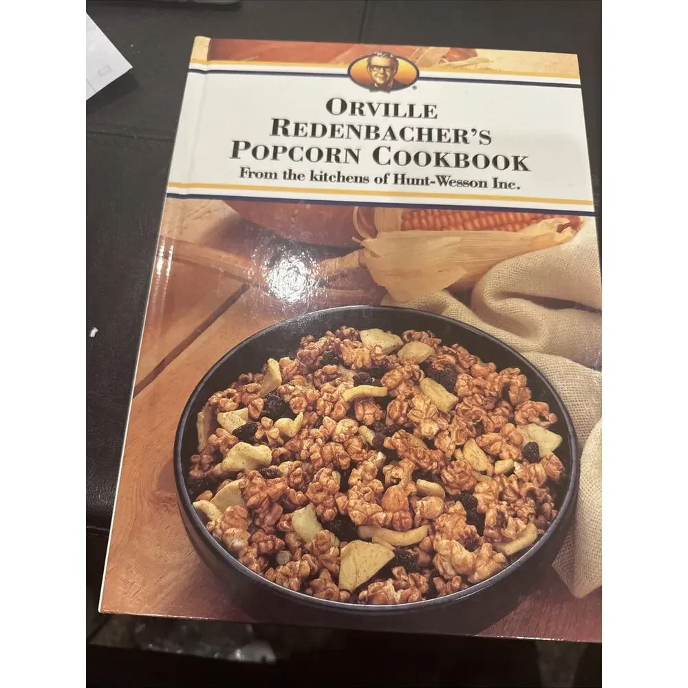 Lot Of 2 Cookbooks For entertaining Redenbacher’s popcorn & party entertaining